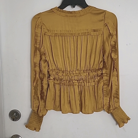 O.P.T. YELLOW / GOLD LONG SLEEVE BLOUSE - Picture 8 of 10